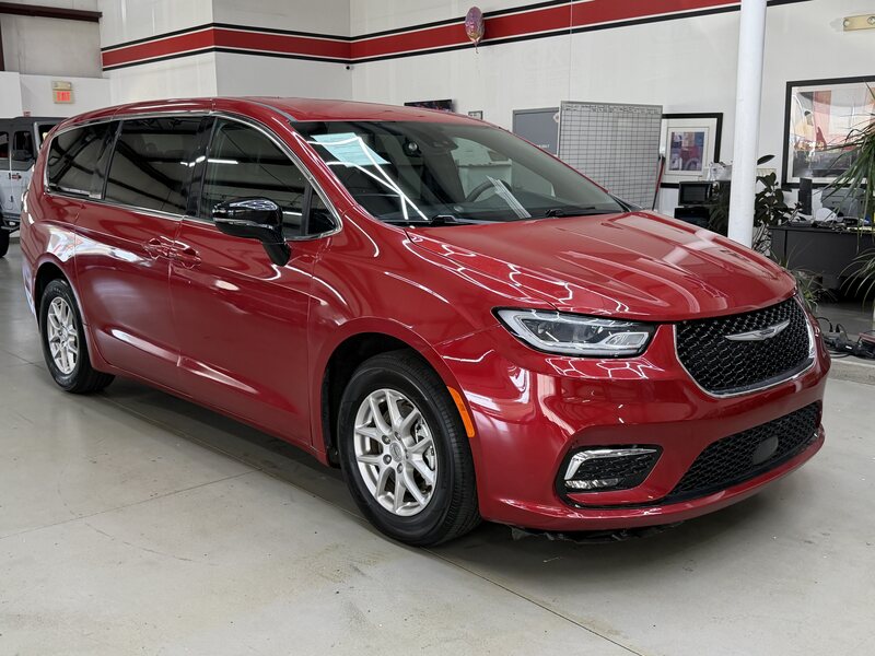2025 CHRYSLER PACIFICA