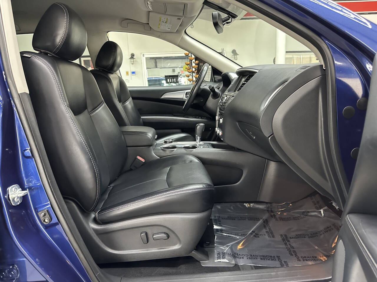 Vehicle image 18