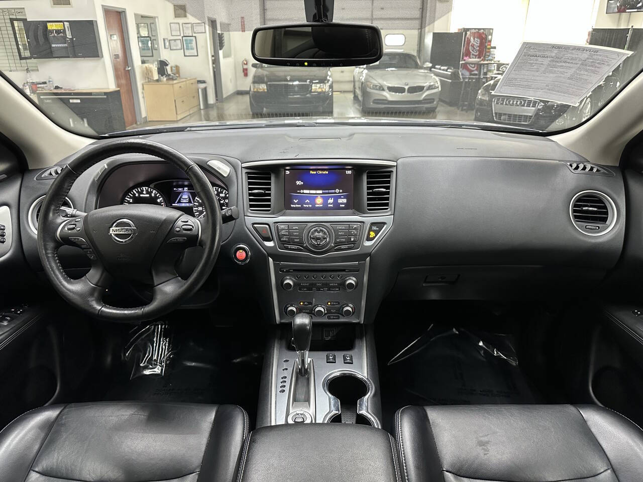Vehicle image 19