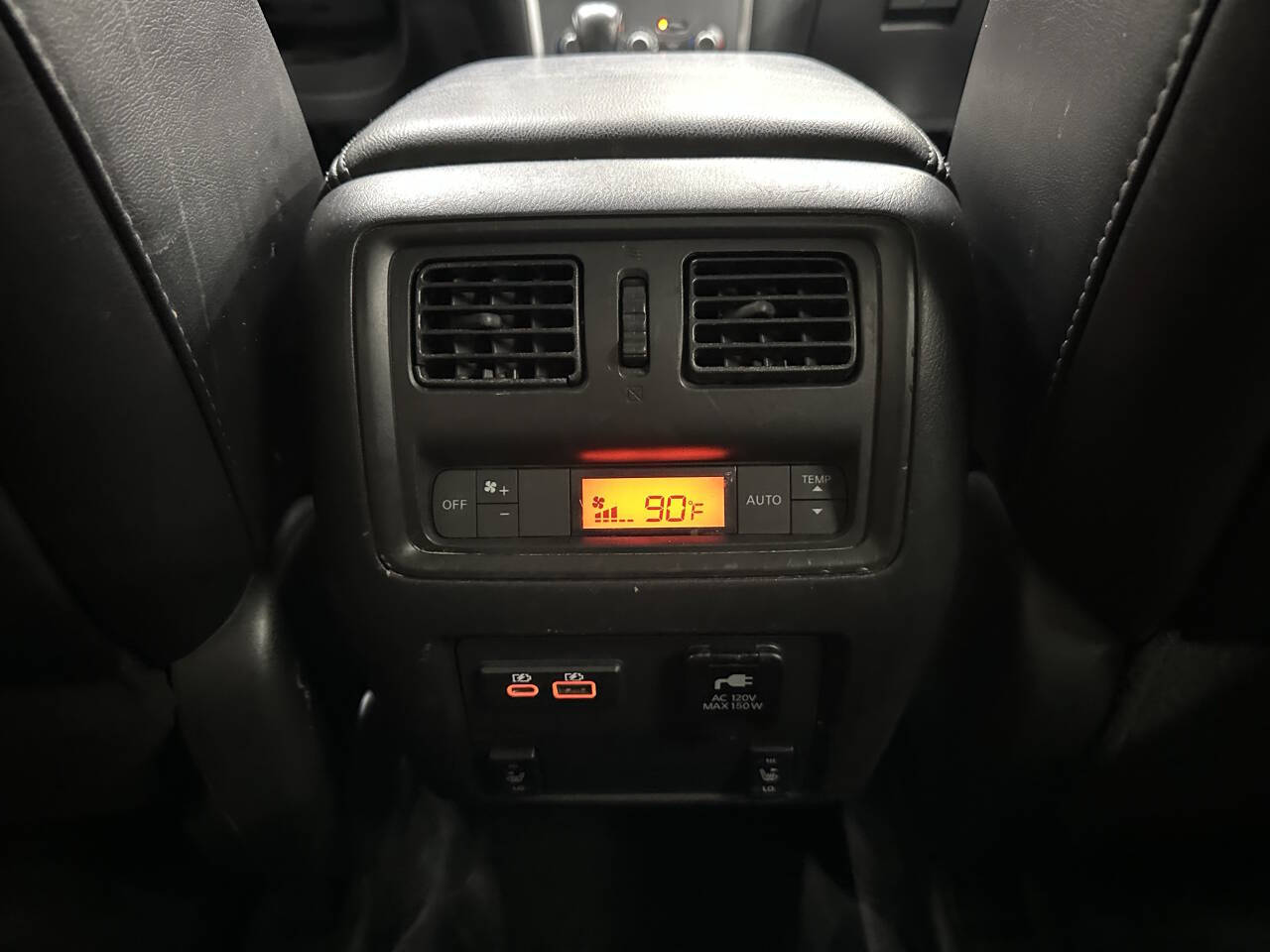 Vehicle image 27