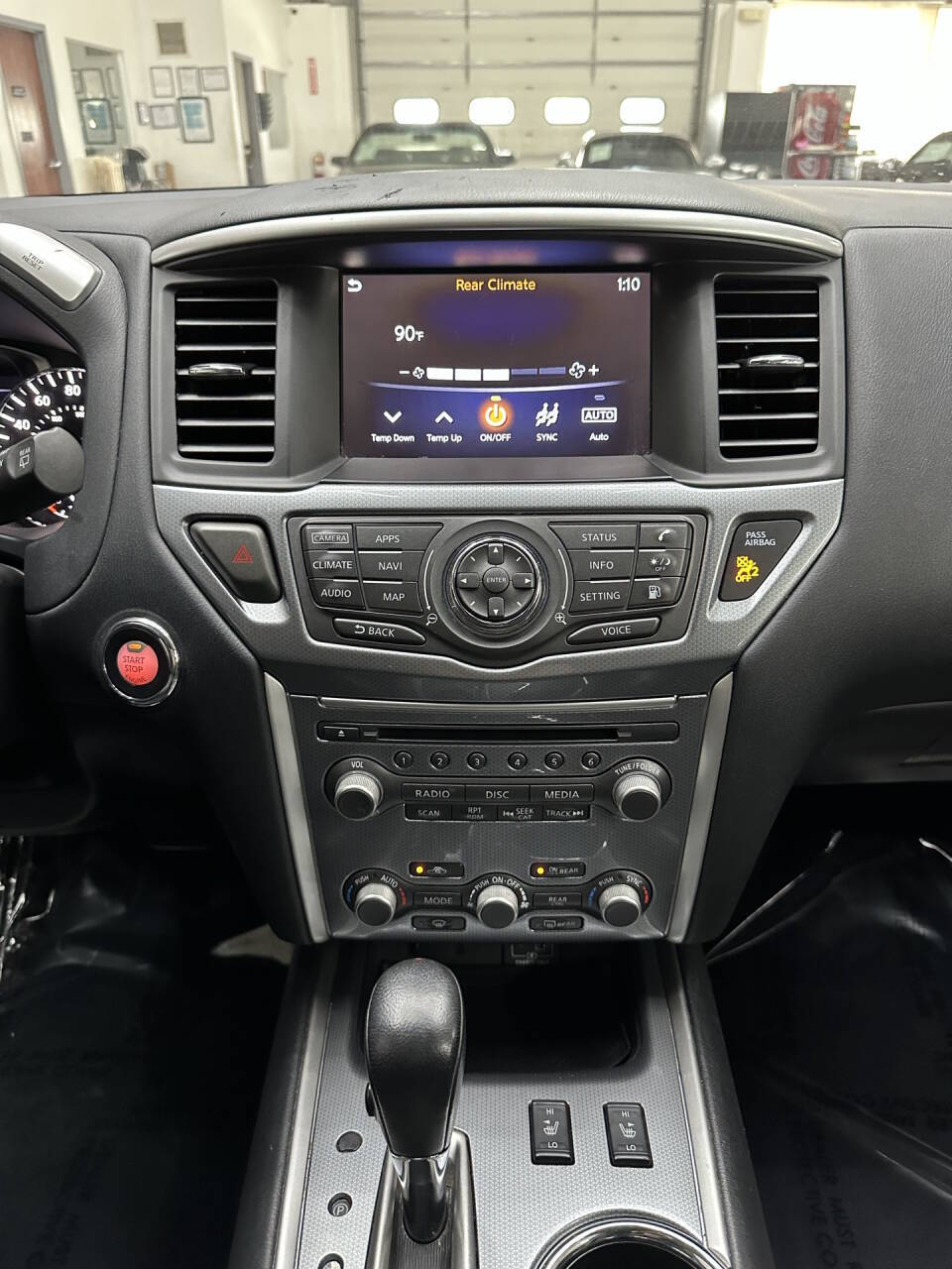 Vehicle image 30