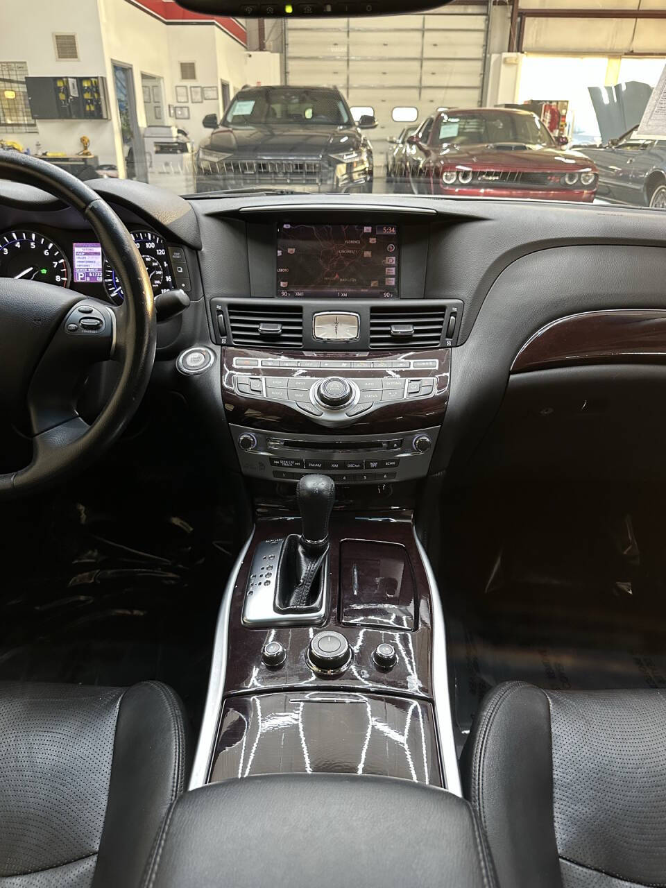 Vehicle image 25
