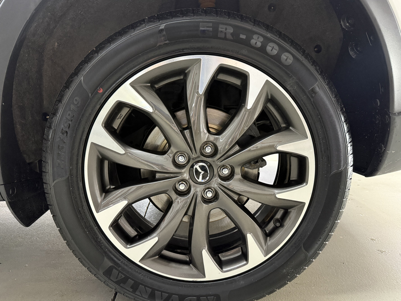 Vehicle image 18