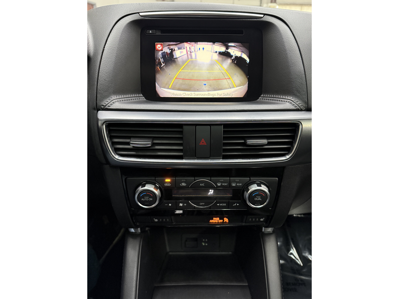 Vehicle image 26