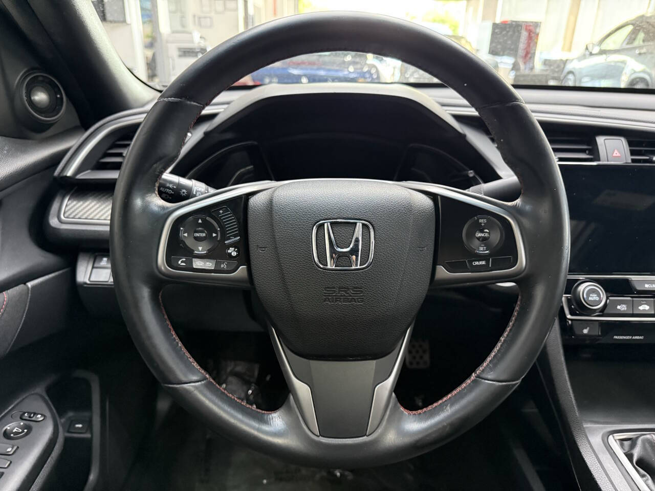 Vehicle image 21