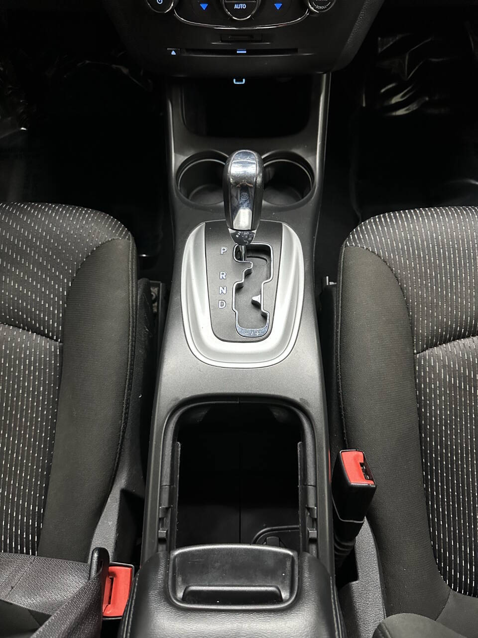 Vehicle image 28