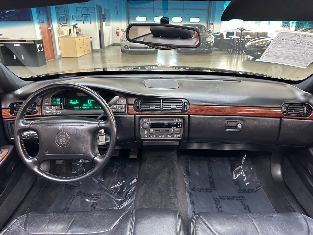 Vehicle image 17