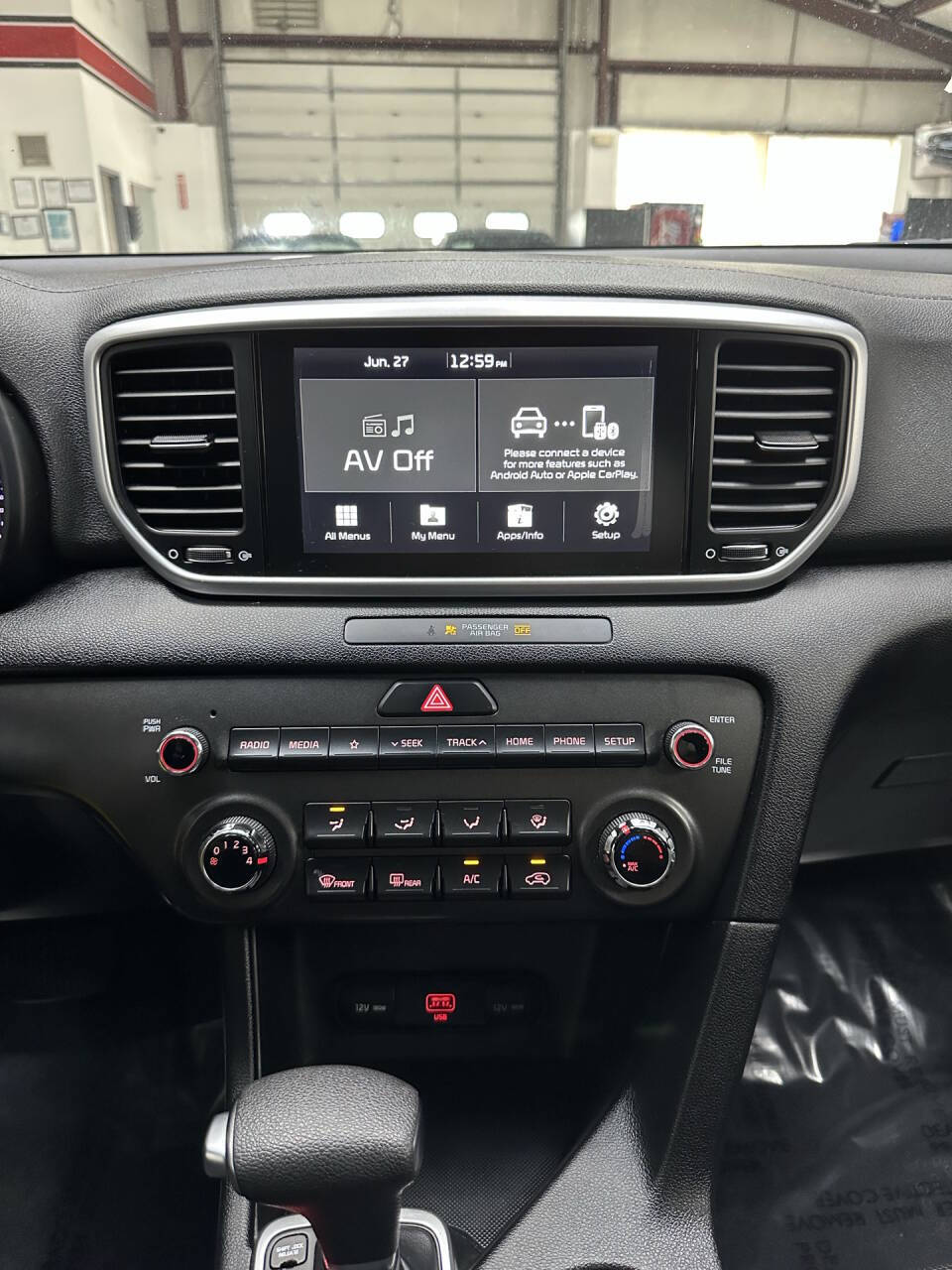 Vehicle image 27