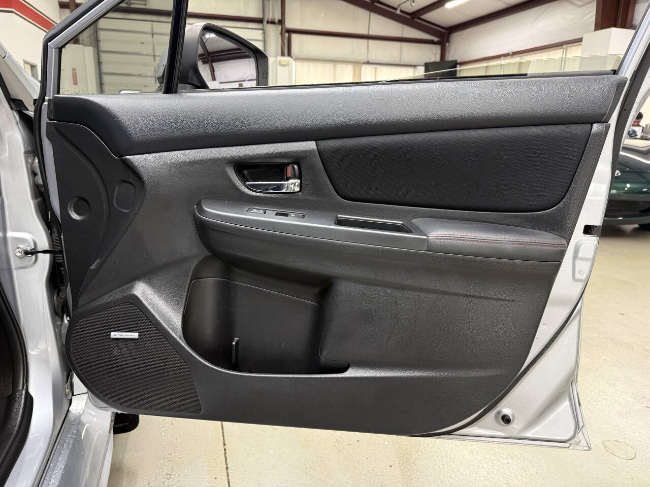 Vehicle image 14