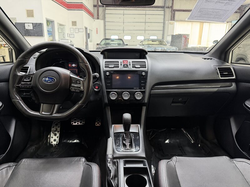 Vehicle image 18