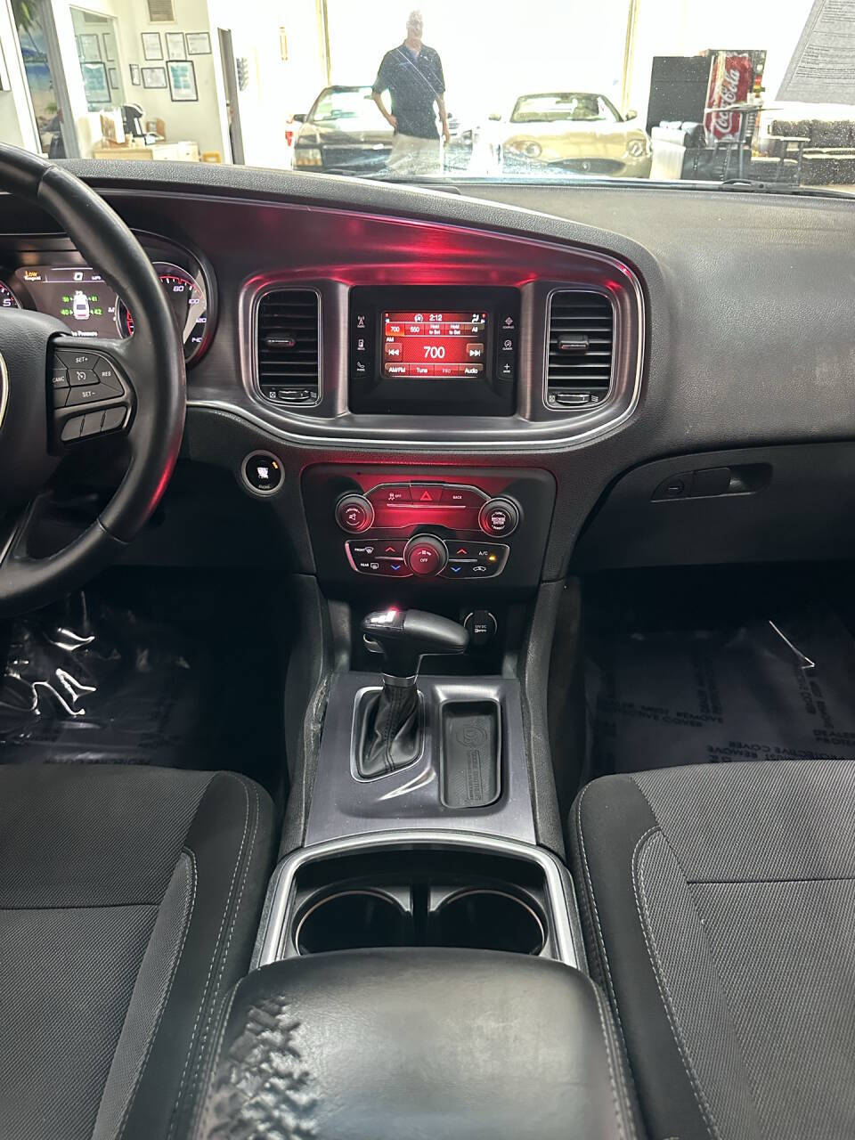 Vehicle image 25
