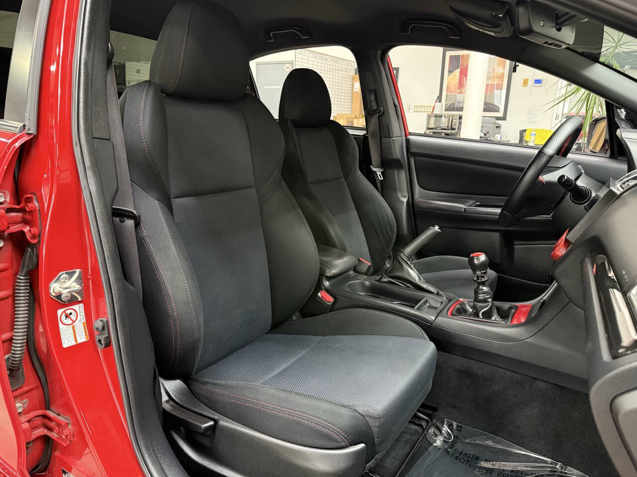 Vehicle image 16
