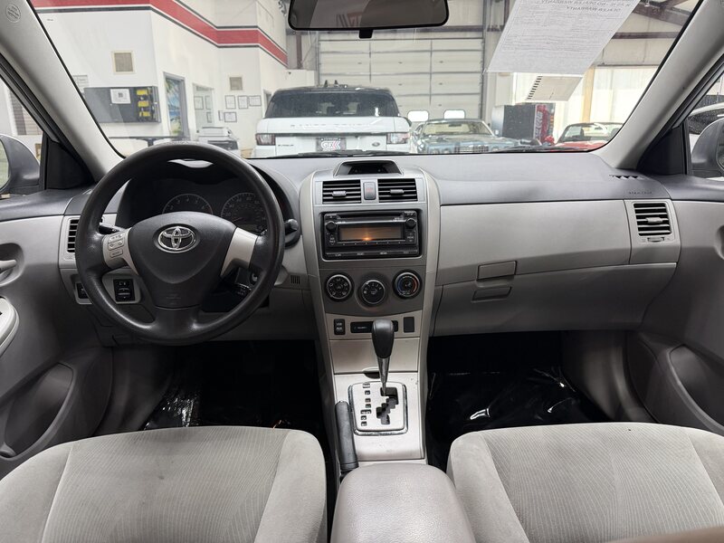 Vehicle image 18