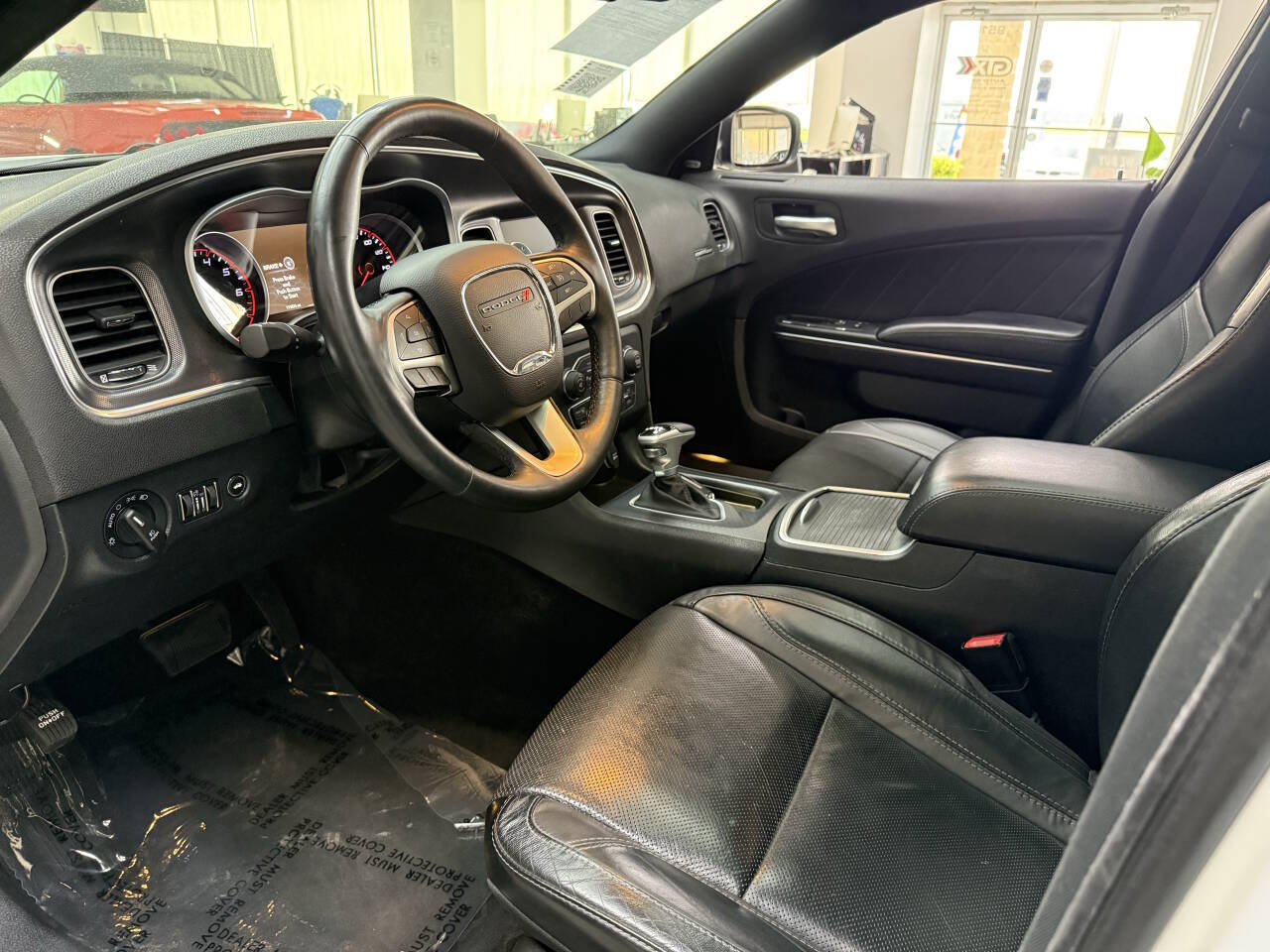 Vehicle image 17