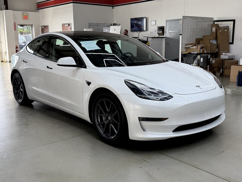 2021 Tesla Model 3 Long Range Dual Motor All-Wheel Drive's photo