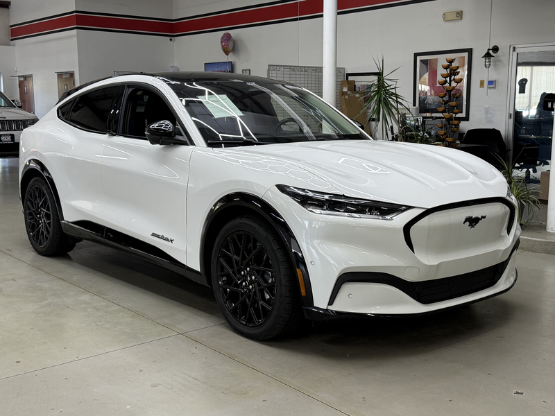 2023 FORD MUSTANG MACH-E