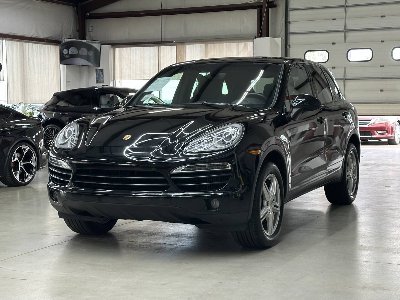 Vehicle image 4