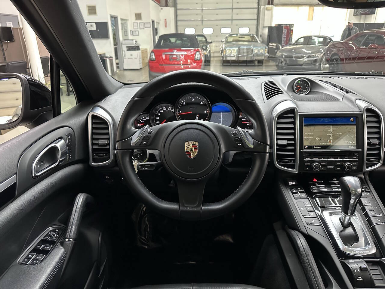 Vehicle image 18