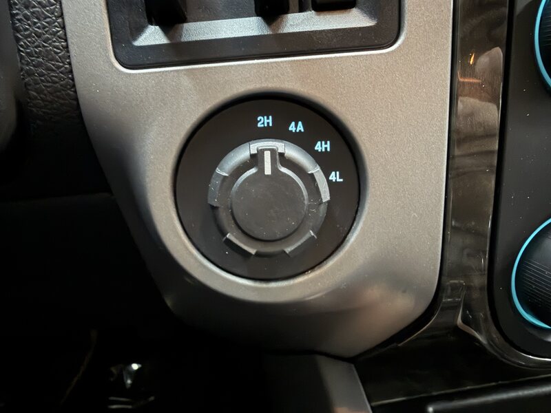 Vehicle image 28