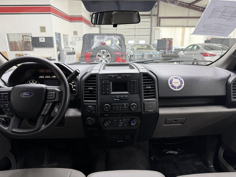 Vehicle image 17