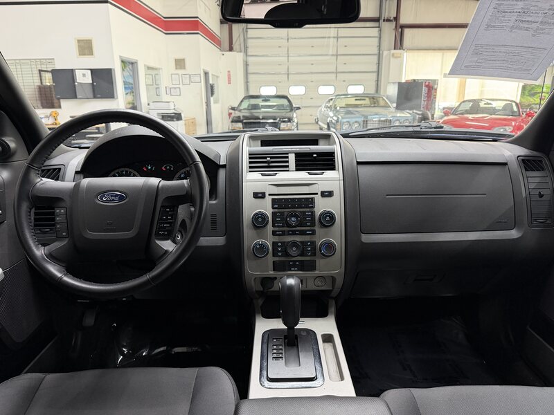 Vehicle image 18