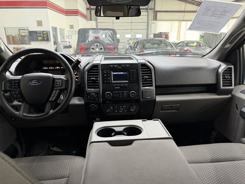 Vehicle image 18