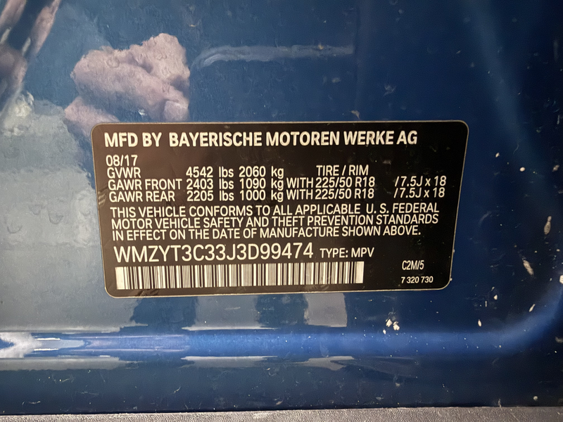 Vehicle image 30