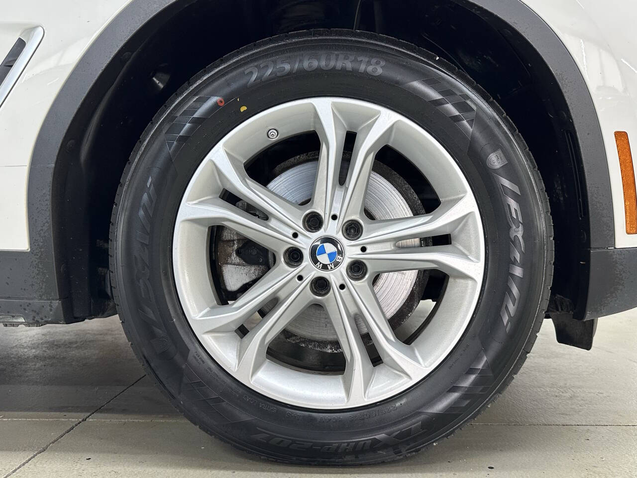 Vehicle image 31