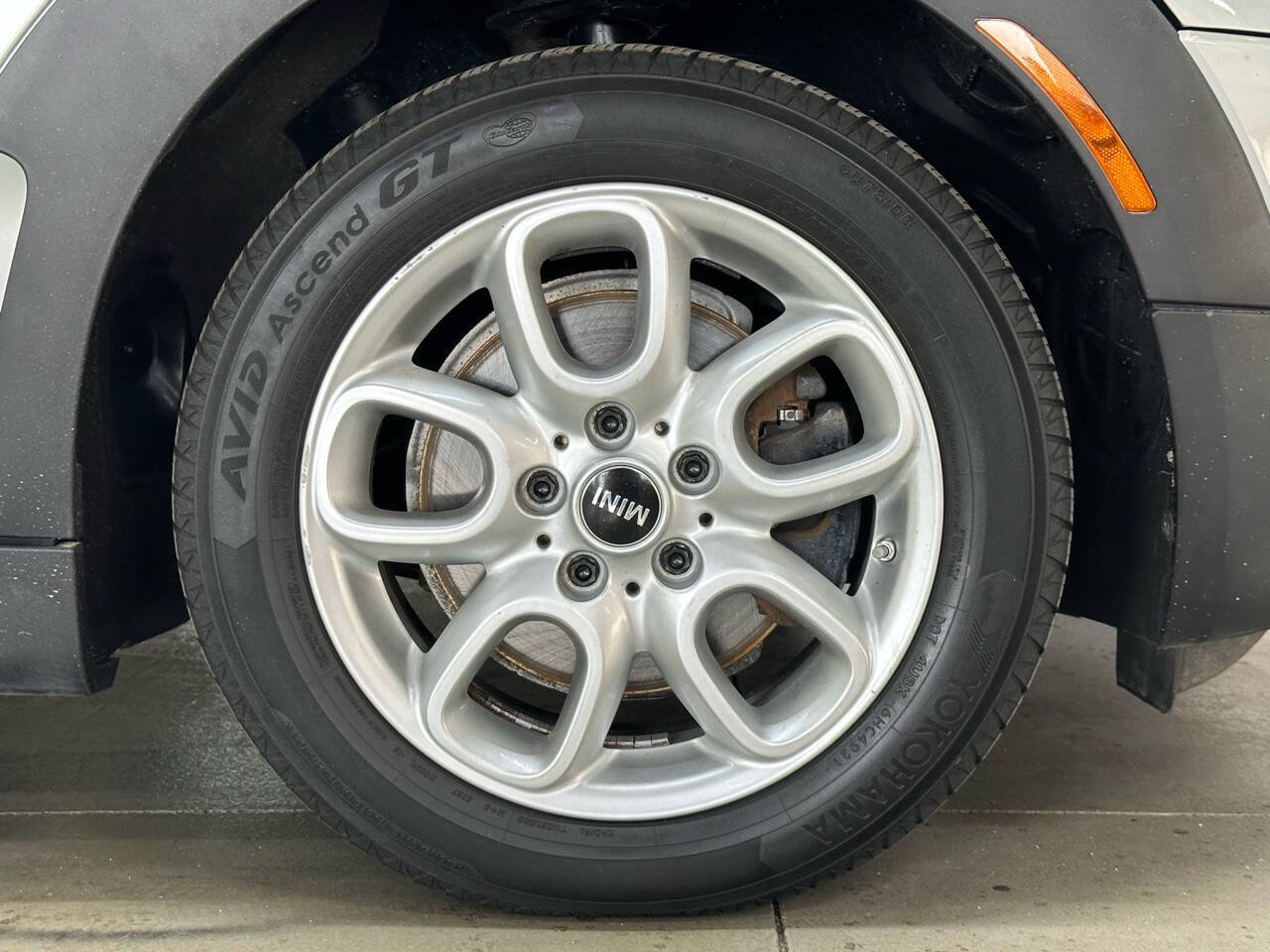 Vehicle image 31