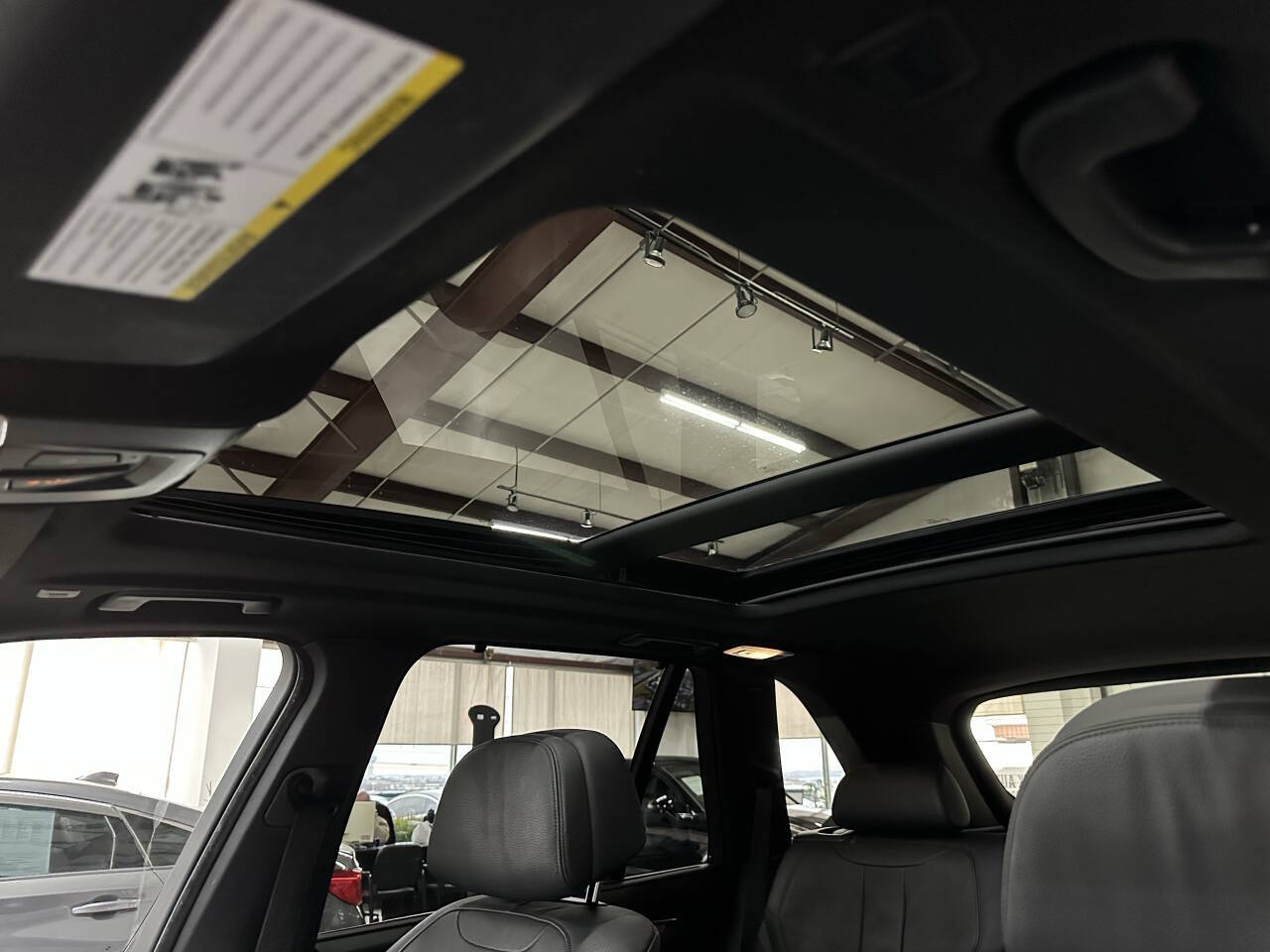 Vehicle image 31