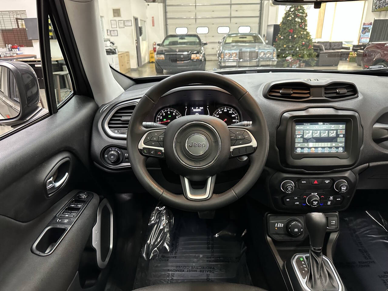 Vehicle image 18