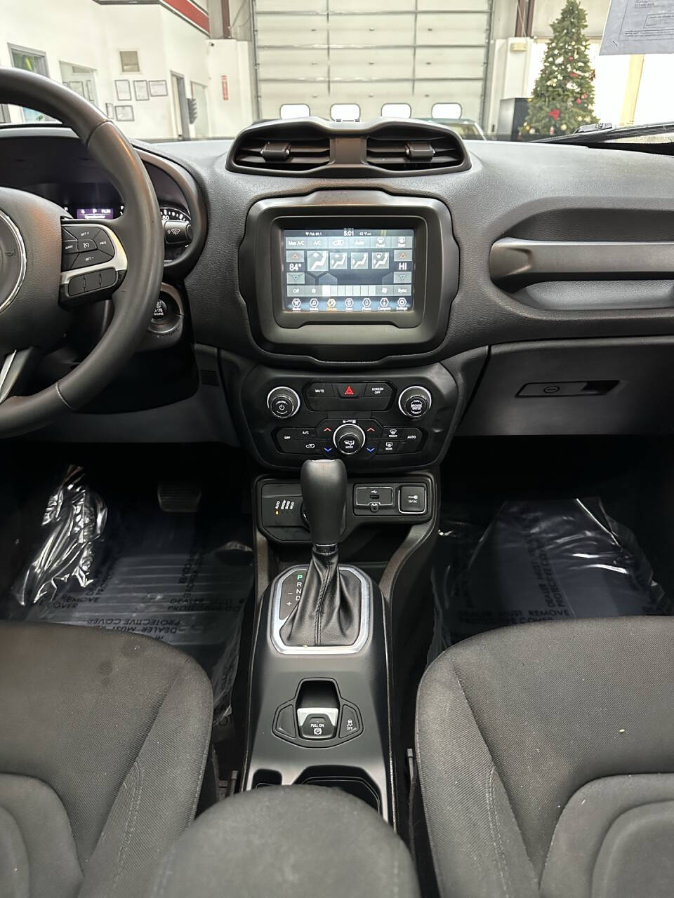 Vehicle image 25