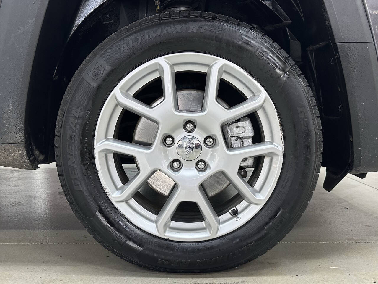 Vehicle image 31
