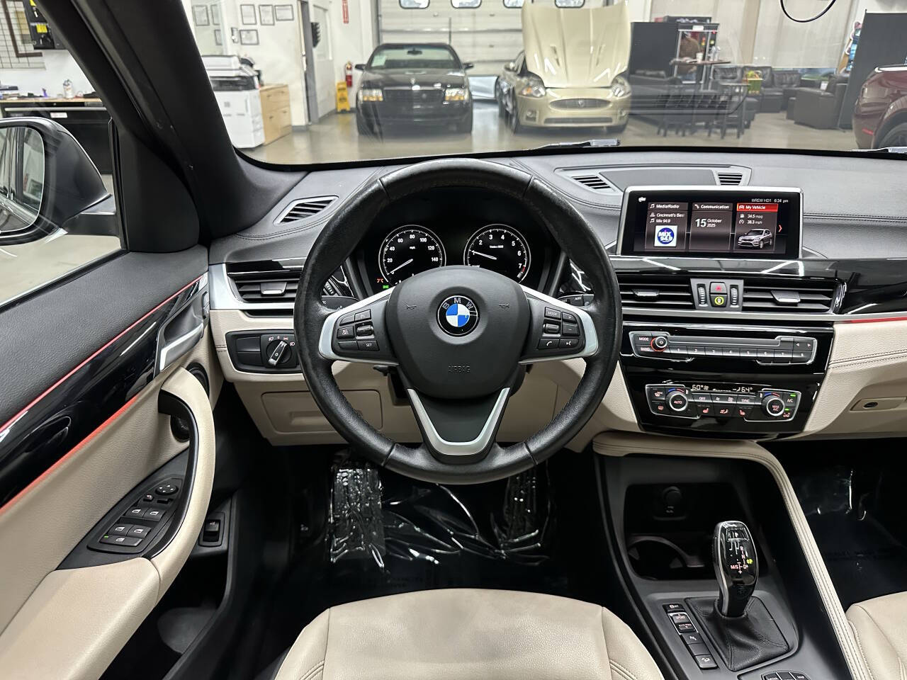 Vehicle image 18