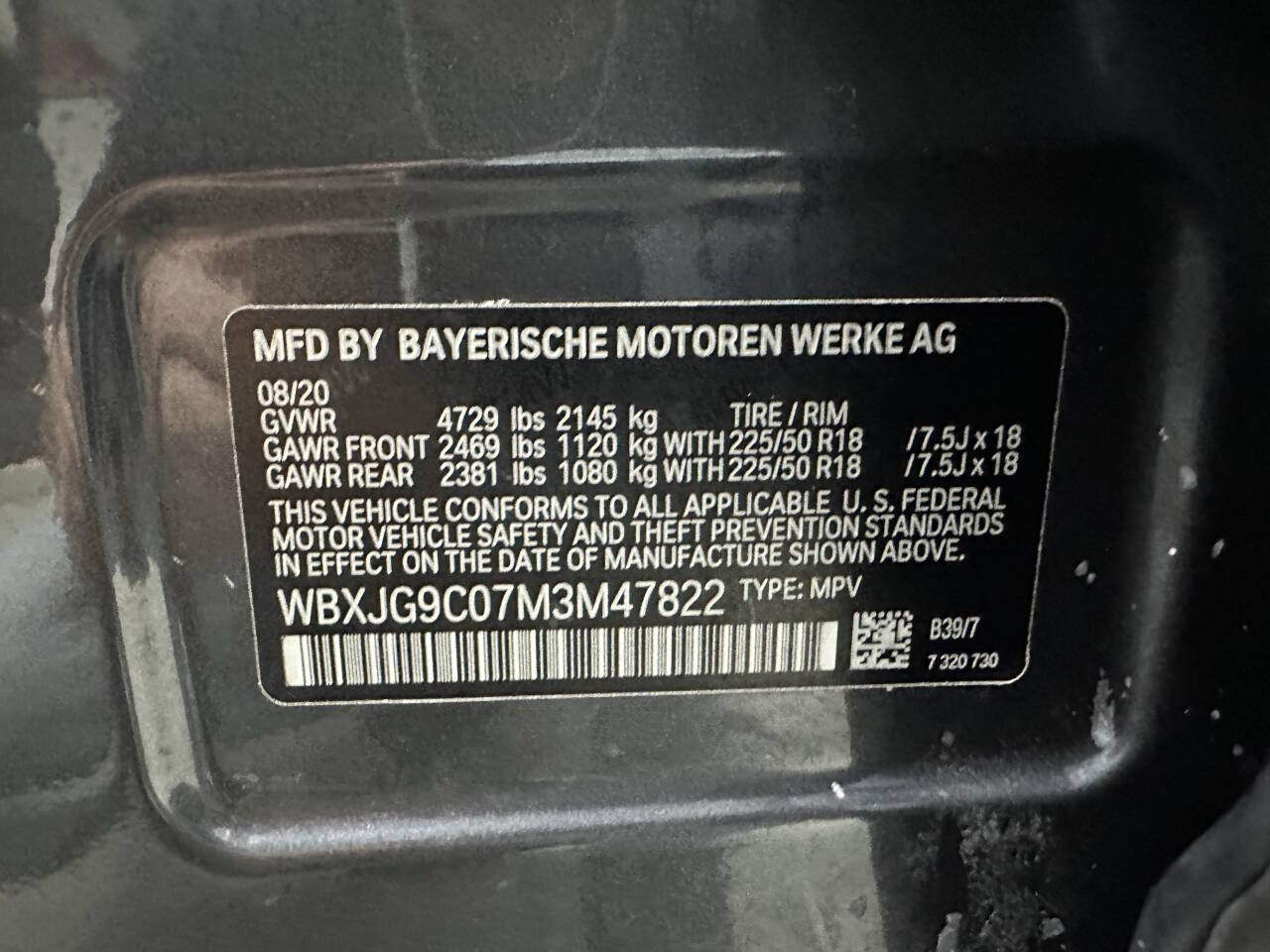 Vehicle image 30