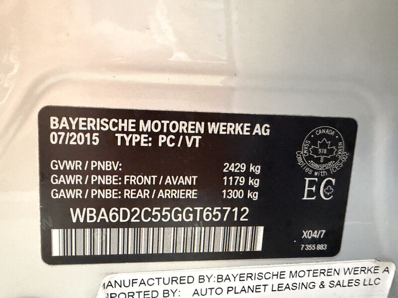 Vehicle image 30